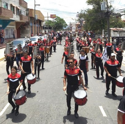 La banda de guerra Tecno Sampedrana