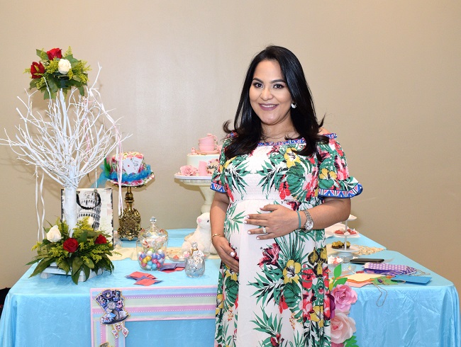 Alicia en el País de las Maravillas inspiró el baby shower de Carol