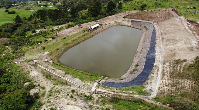 Cosechadoras garantizan agua para los 365 días del año a productores de Marcala