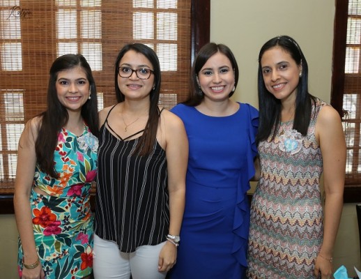 Diana Melendez, Andrea Cantillano, Andrea Henriquez e Idalia Munguia