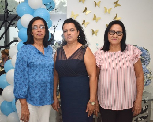 Dolores Almendárez, Betsaida Duarte y Gregoria Lobo.