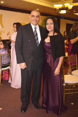 El padre de la novia, Alfredo Canahuati Romero y Keren Reyes