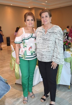Esperanza de Zuniga y Rita Simón