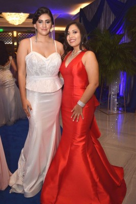 Giselle Funez y Marisol Flores