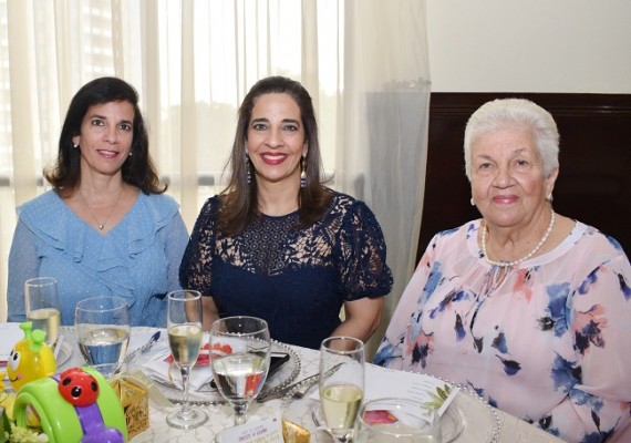 Ingrid de Yuja, Marlene Restrepo e Ivonne Yuja