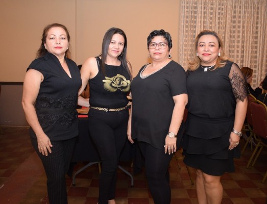 Lilian Benedetto, Kathy Henriquez, Gardenia Henriquez y Karla Henriquez