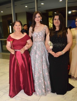 Maritza Castillo, Otanis Castillo y Karol Castillo