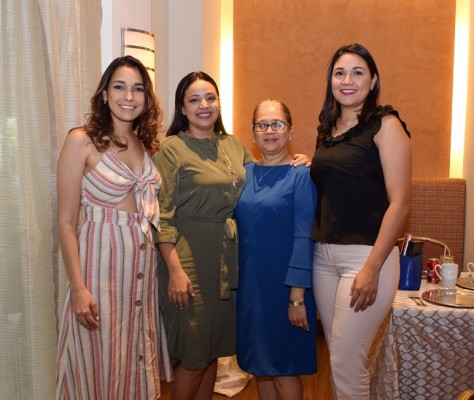 María Luisa Reyes, Lorena Ramírez, María Luisa Moran y Jakeline Aguilar