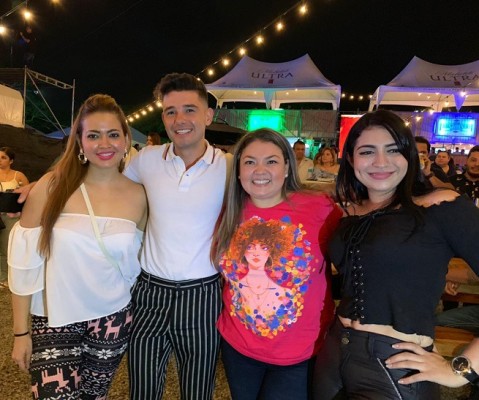 Diana Molina, Facundo Caballero, Pily Tovar y Sindy Mejía.