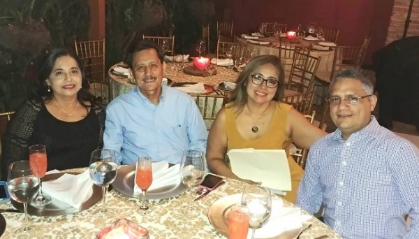 Nolvia Roble, Luis Alonso Caballero, Ofelia Quiñones, Julio Sandoval, compartieron en una reunión muy especial que tuvo como epicentro el Hotel Villa Sarela, donde ex empleados de Bancahsa y BGA asistieron puntualmente.