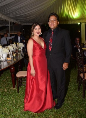 Rigoberto Romero y Dora Alejandra Mendoza