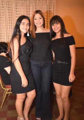 Sofia Azucena, Kamila Corea y Nicole Azucena