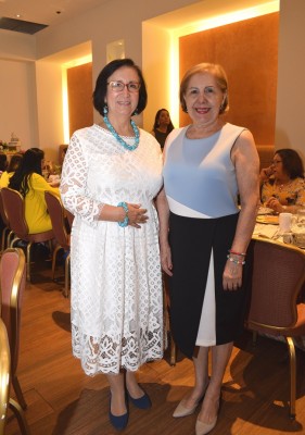 Vera de Collart y Olga Yuja