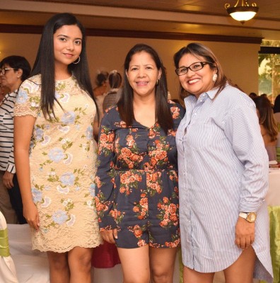 Veria Martínez, Flor Maya Guillén y Carolina López