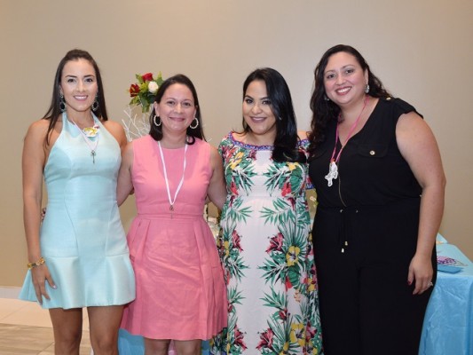 Xochitl López, Cinthya Kamar, Carol Díaz de Rojas y Samantha Sandoval