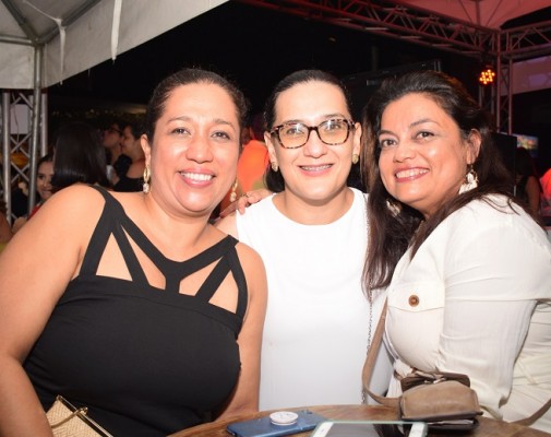 Adina Martínez, Lilia Umaña y Fanny Mancia.