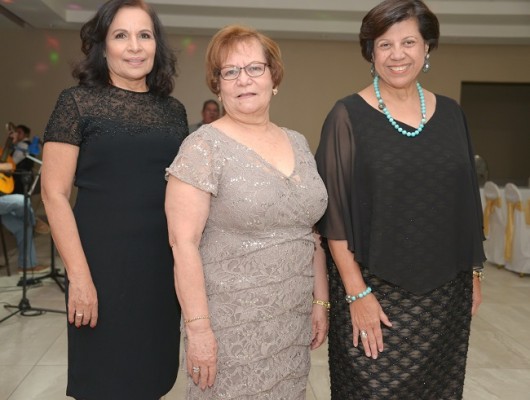 Aura Altamirano, Betsy Lagos y Verónica Juárez.