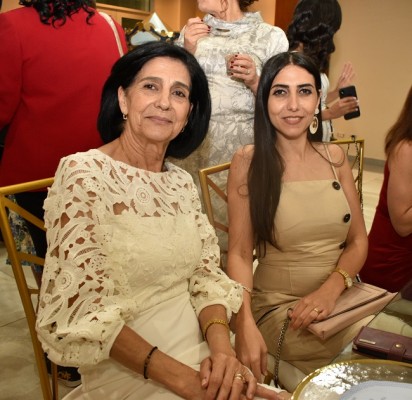 Basima Khamis y Alison Khamis