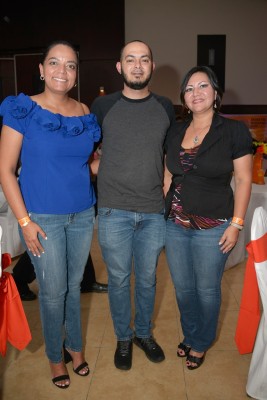 Belinda Bonilla, Álvaro Figueroa y Diana Flores