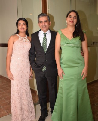 Belkis Castro, Geovany Giron y Barbara Martinez