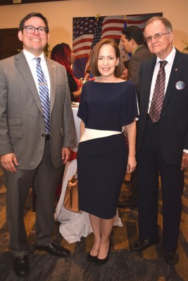 Dana Dereen, Alexa Foglia y Gregory Werner.