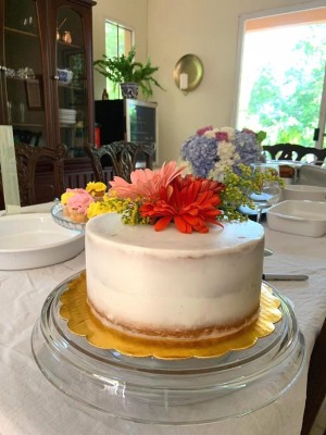 El exquisito pastel de estilo rústico que compartieron en la recepción