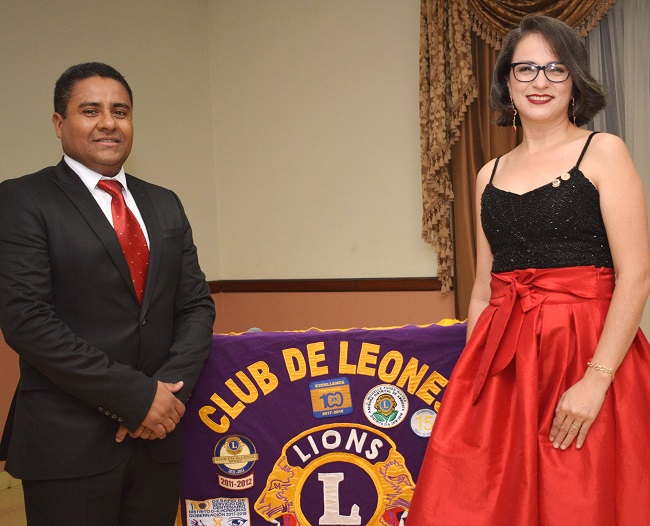 Club de Leones juramenta su nueva junta directiva