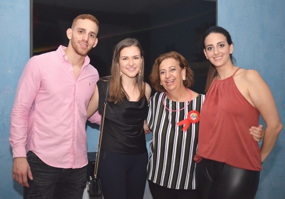 Javier Tejada, Alejandra Eris, Margarita Kawas de Tejada y Andrea Tejaeda de Peralta