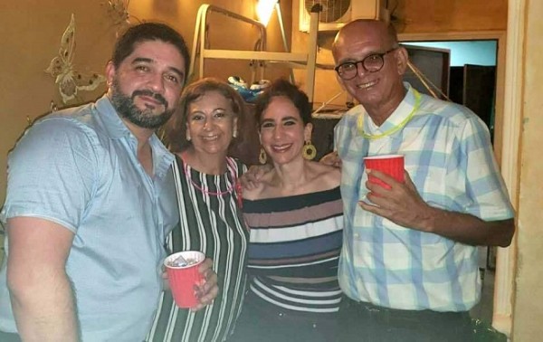 Juan Carlos Cervantes, Margarita Kawas de Tejada, Rose Mary Sikaffy de Cervantes y Roberto Tejada