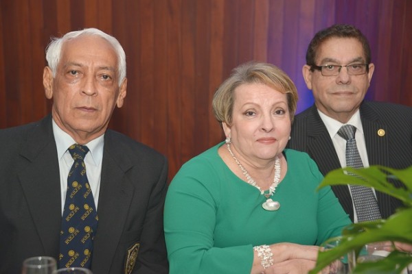 Juan Ramón Sarmiento, Norma y José Edgardo Valerio.