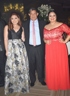 Karly Reyes, Marco Alcerro y su hija, Azaria Alcerro