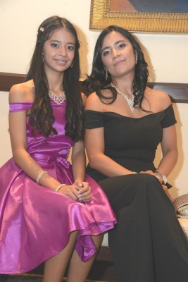 Katherine y Karen Alvarado