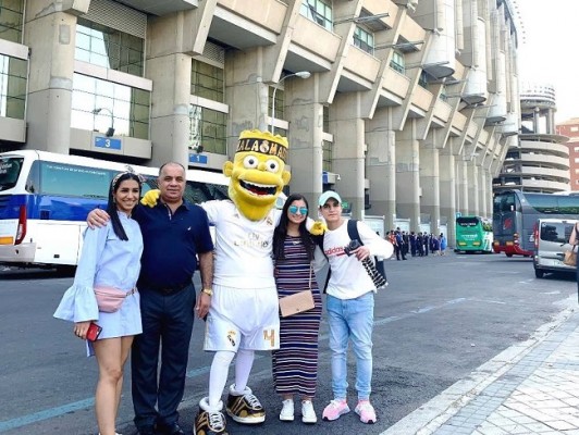 Los Zayed Awwad de vacaciones en familia... visitaron el Estadio Santiago Bernabéu en Madrid.
