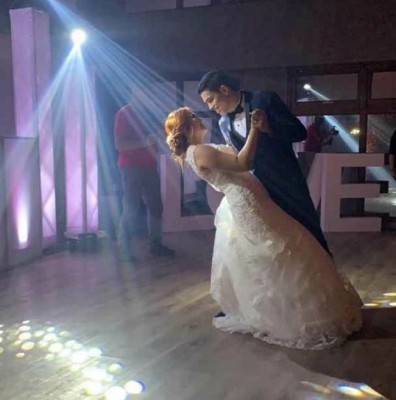 Los novios bailaron Hasta Mi Final de Il Divo…su primera melodía como esposos