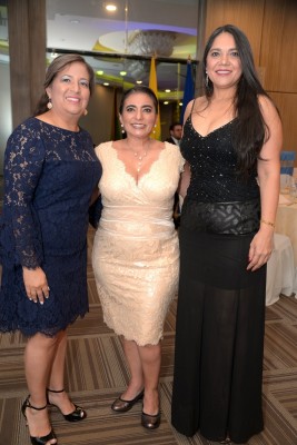 Marcela Alvarado, Yamara Handal y Glenda López