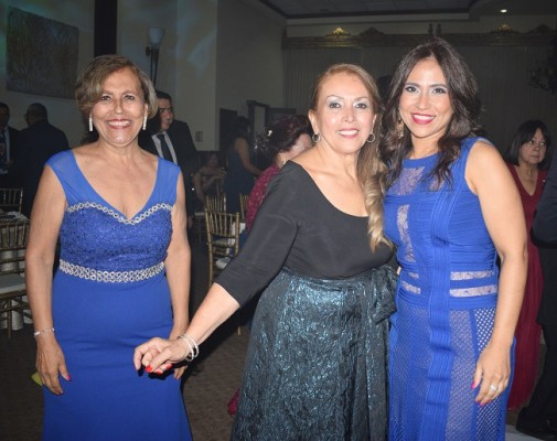 Martha López, Gloria Sabillon y Faride Jarufe de López