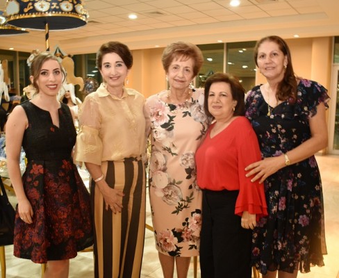 Mira de Canahuati, Neda de Canahuati, Georgette Sikaffy, Ivonne de Kafie y Lynnet Saybe