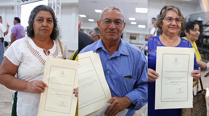 Pequeños productores reciben títulos de propiedad