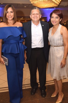 Ruth Arita, Eduardo Enamorado y Alejandra de Mejía.