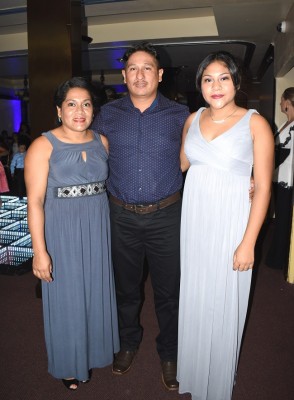 Carolina Baquedano, Oscar Moran y Lisbeth Moran