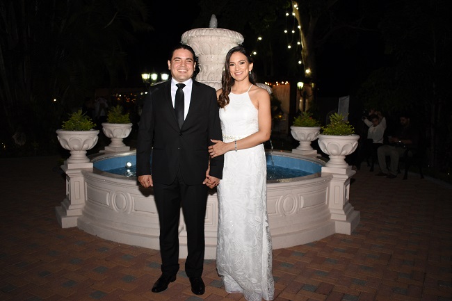 La boda civil de Guillermo y Mildred…Auténticos y románticos