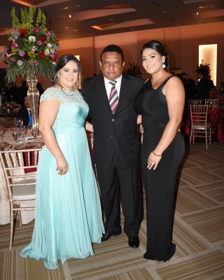 Emperatriz Tabora, Denis Morales y Dennisse Morales