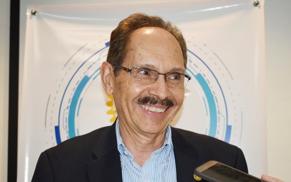 Francisco Viau, Gobernador del Distrito 4250