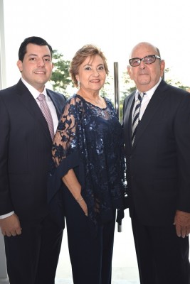 Gustavo Robelo Mestayer, Imelda y Gustavo Robelo González.