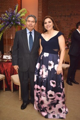José Alfredo y Maribel Hernández.