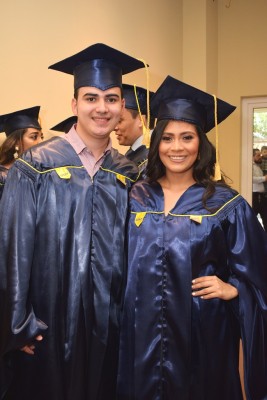 Kevin Paz y Karen Cruz