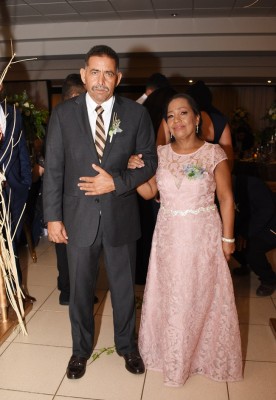 Los padres del novio, Ramón Posada y Agustina Castro