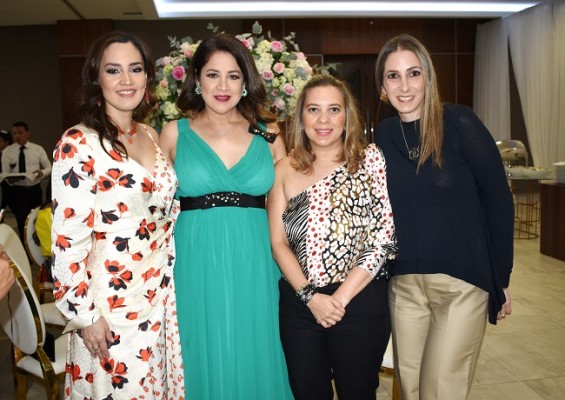 Lourdes Abufele, Gissel de Tinoco, Claudia Padilla y Gihad de Saybe