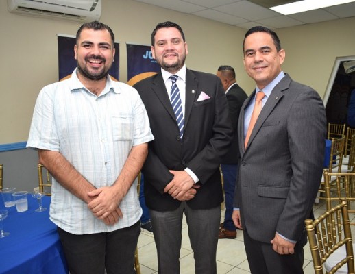 Mauricio Fajardo, Ricardo Paredes y Alex Ulloa