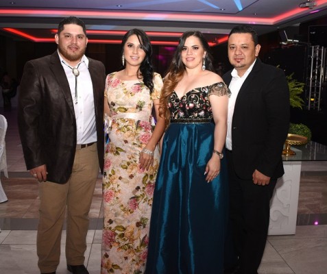 Nestor Fernández, Karla Ortiz, Vanessa Fernández y Víctor Ramírez